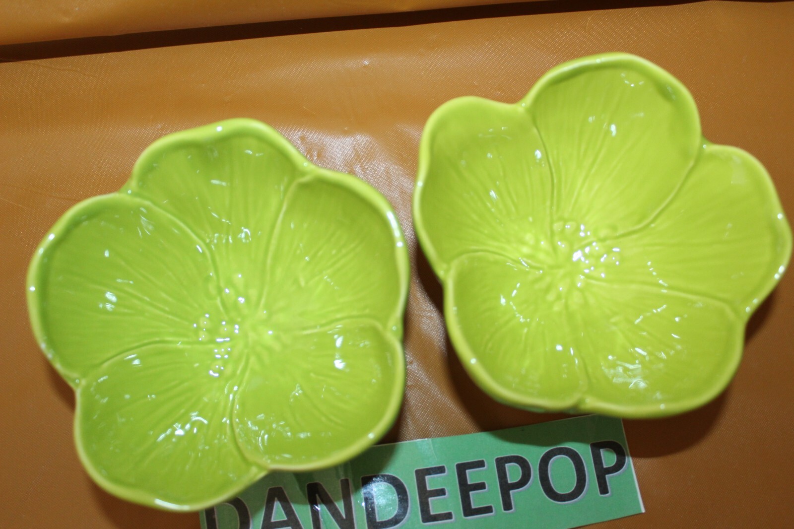 2 Piece Sur La Table Green Flower Shaped Bowls