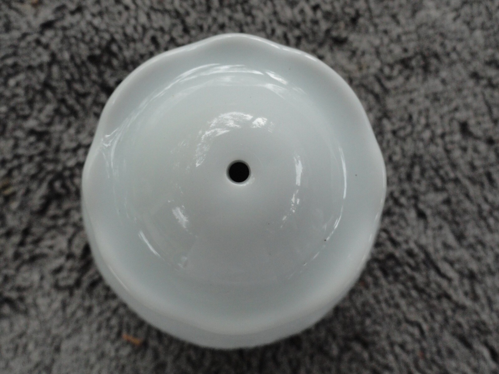 Dansk Ivy Embossed Fruit and Leaves Pure Solid All White Salt Shaker