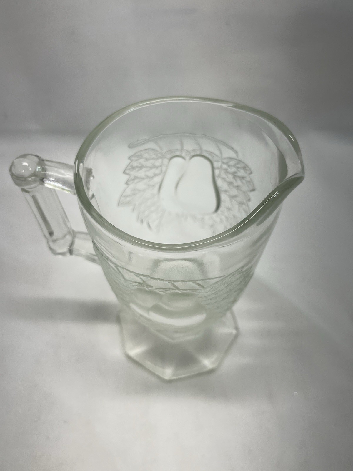 VINTAGE JEANNETTE GLASS CO BALTIMORE PEAR PATTERN CREAM PITCHER 5”1960-1972