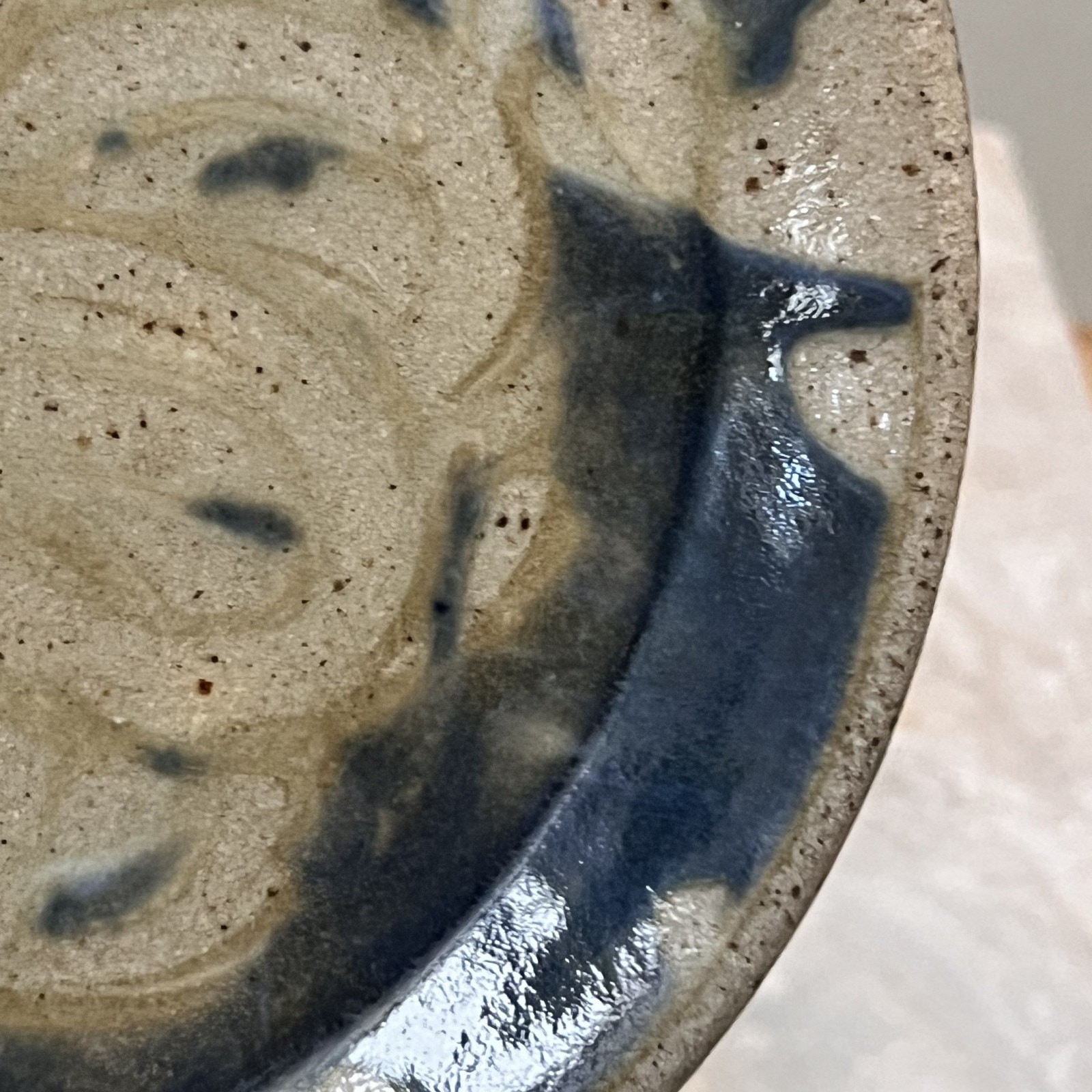 Studio Art Pottery Decorative Plate 8.5″ Hand-Painted Floral Taupe Blue Design