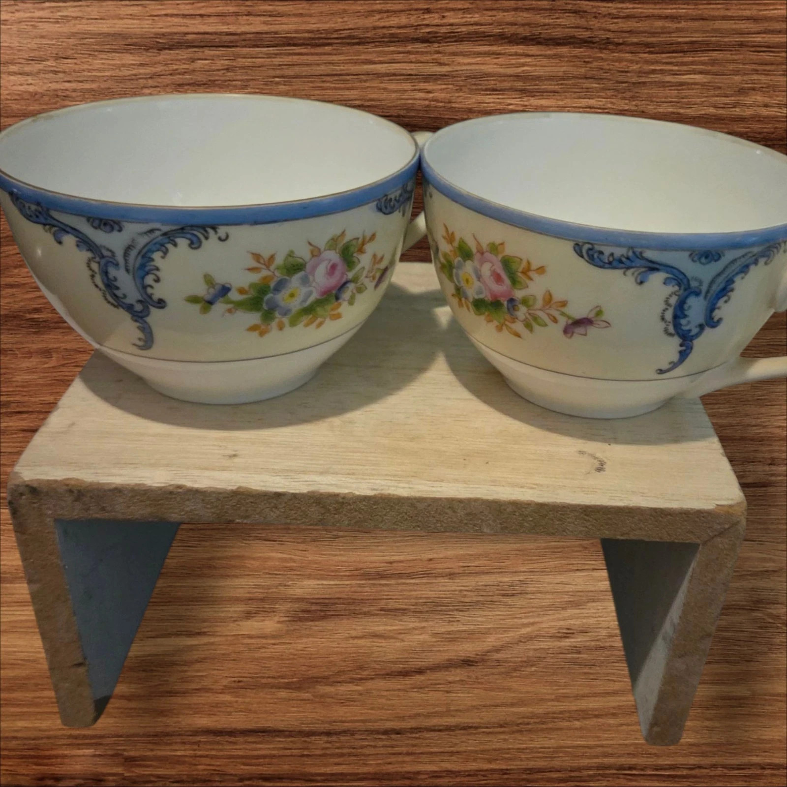 Noritake Hand Painted China Pattern N1518 Several Pieces including Serveware