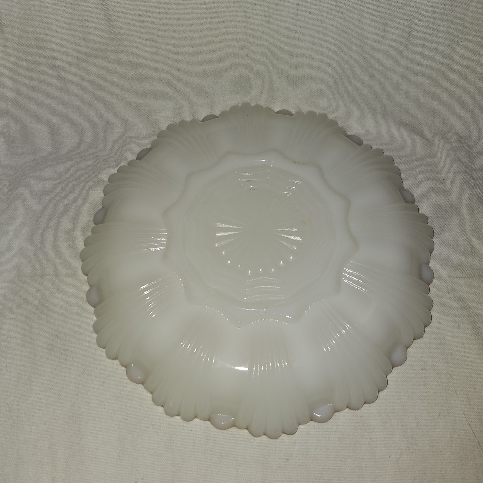 Vintage Anchor Hocking Milk Glass Deviled Egg Plate w/Gold Trim/Edging Flaw