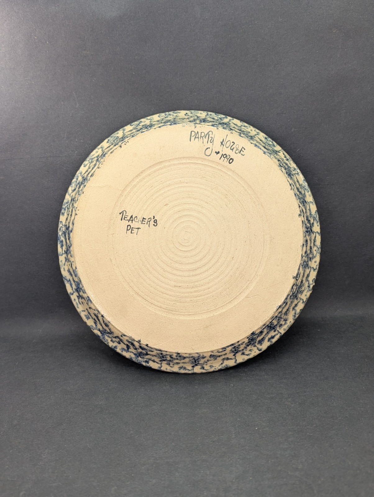Party House Plate Blue Spongeware Heart Pottery Teacher’s Pet 1990 Carrollton IL