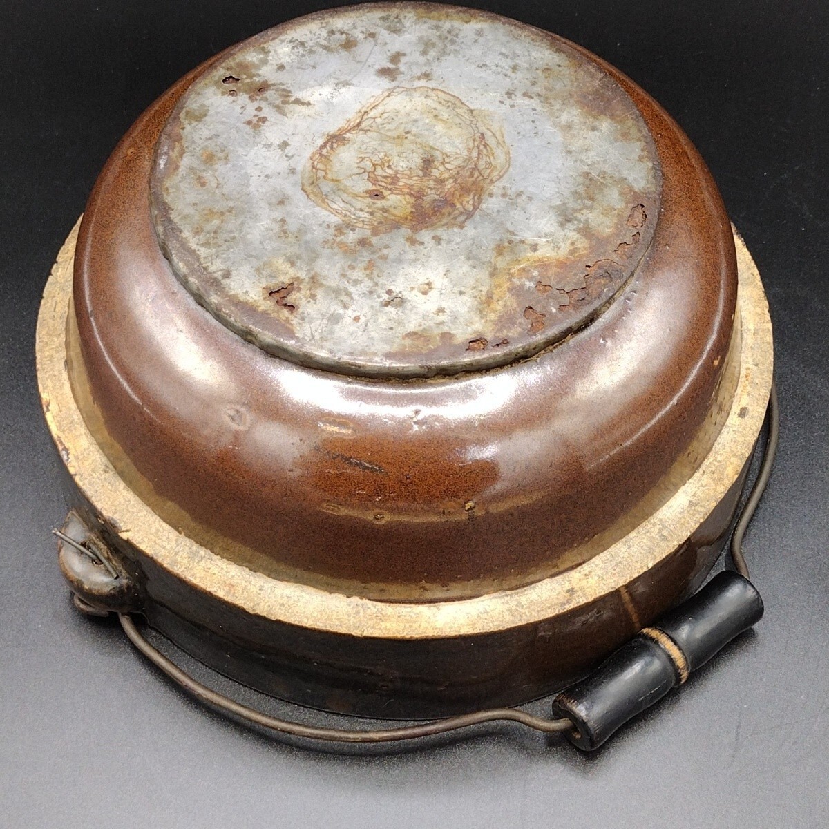 Antique Stoneware Salt Glaze8¾” Crock Mixing Bowl Wire Handle Metal Bottom Brown