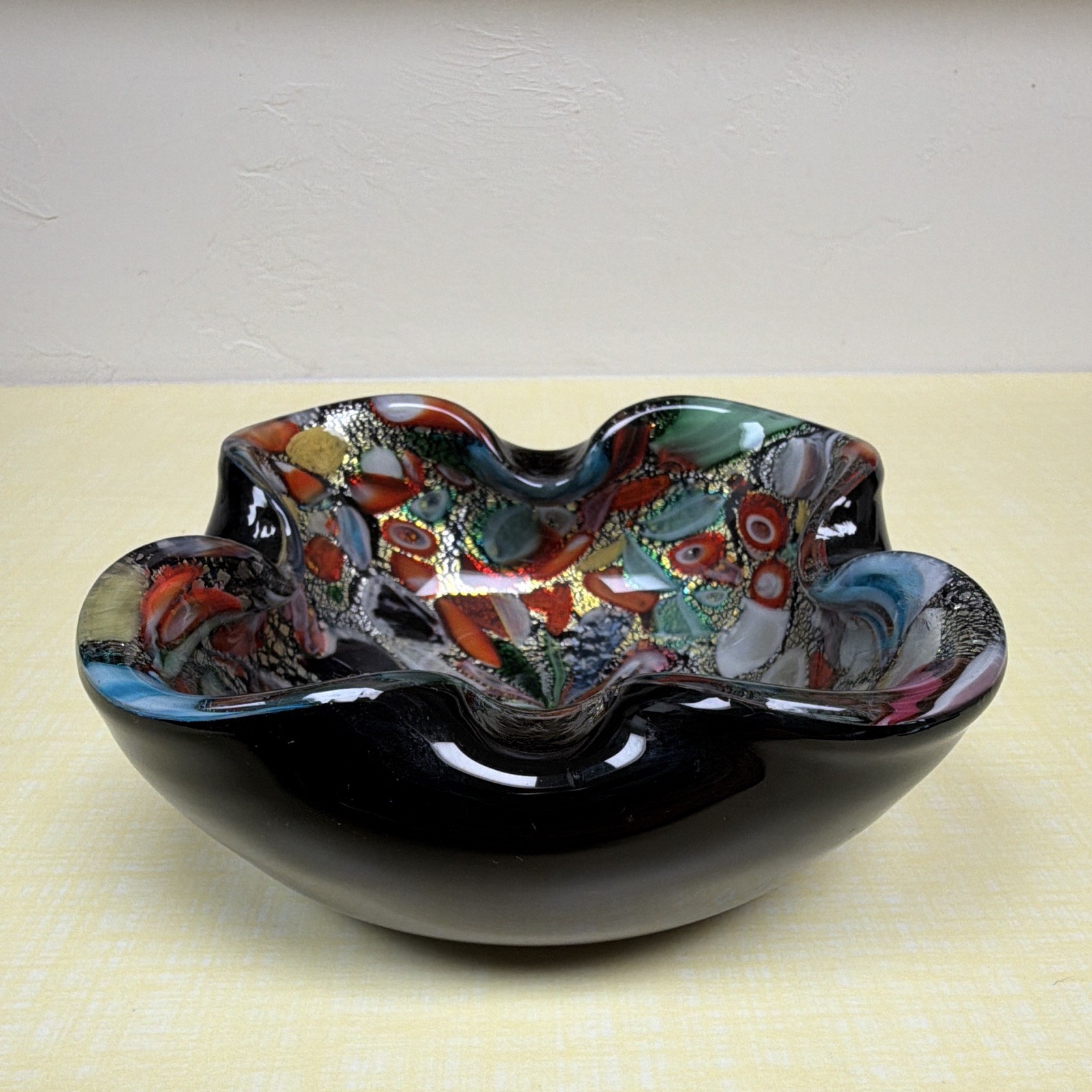 Vintage Italian Tutti Frutti bowl-5 1/2 Inches