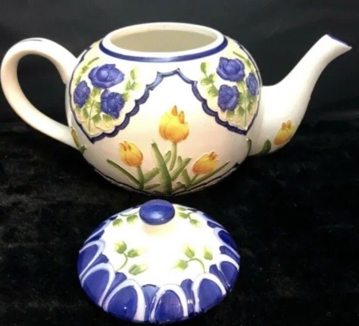 Thoma’s Plant Basket Very Large Embossed Floral Teapot Hand Painted 13 Cup 104oz