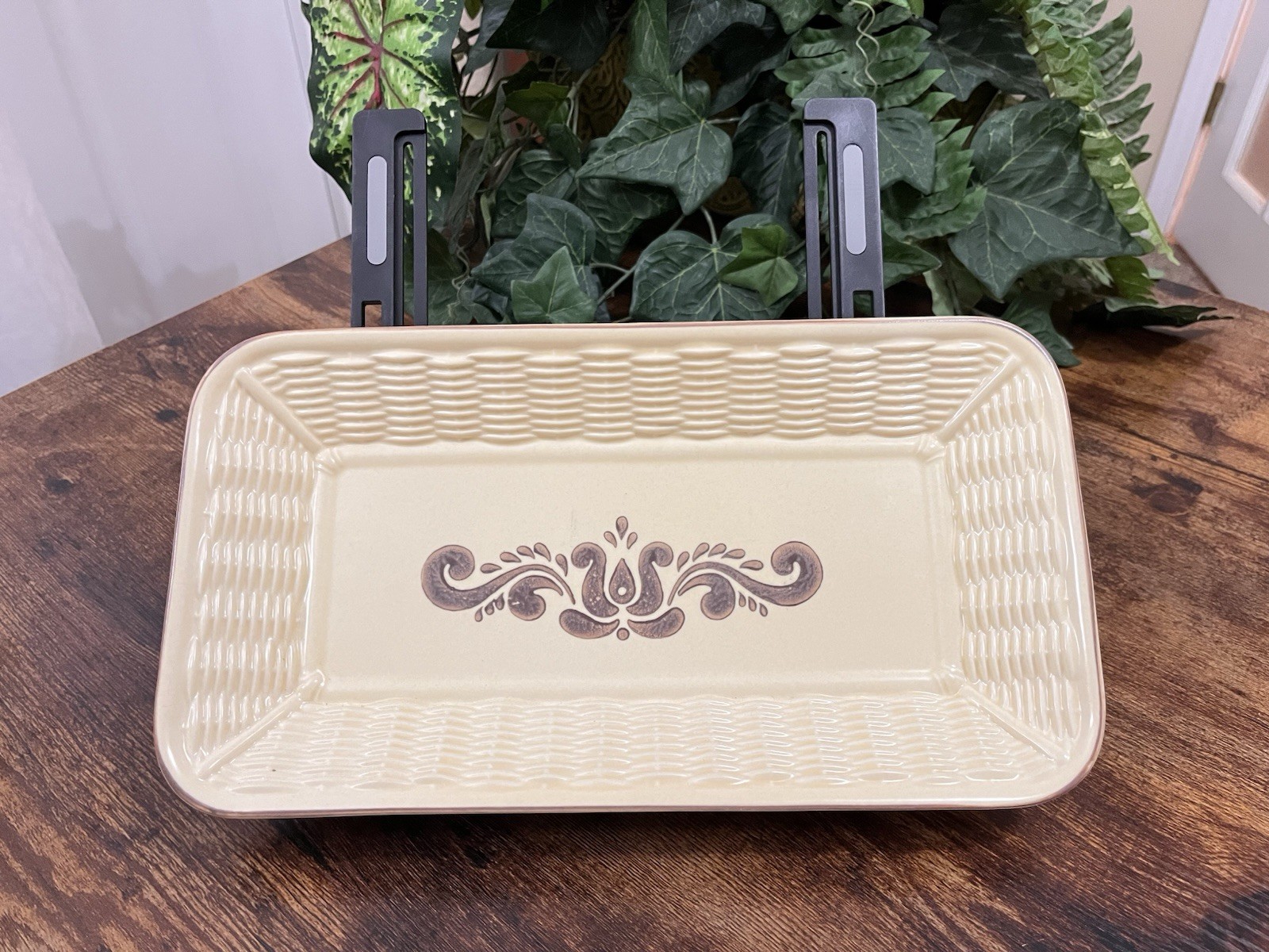 Pfaltzgraff Folk Art Basket Weave Design Serving Tray 12.5 X 6.75” EUC