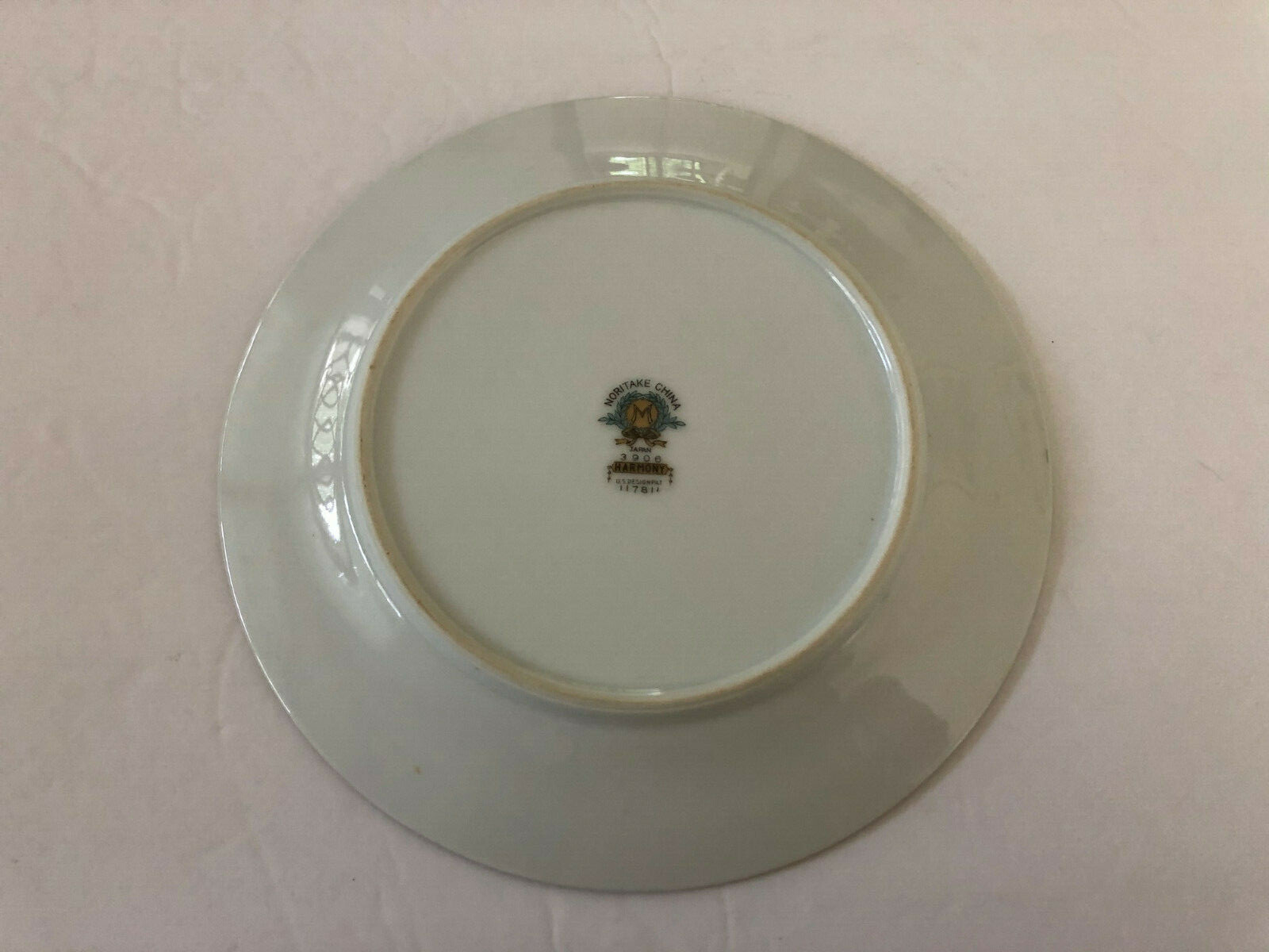Noritake China Harmony 3906 Gold Trim, Red Floral Border – 7-5/8″ SALAD PLATE
