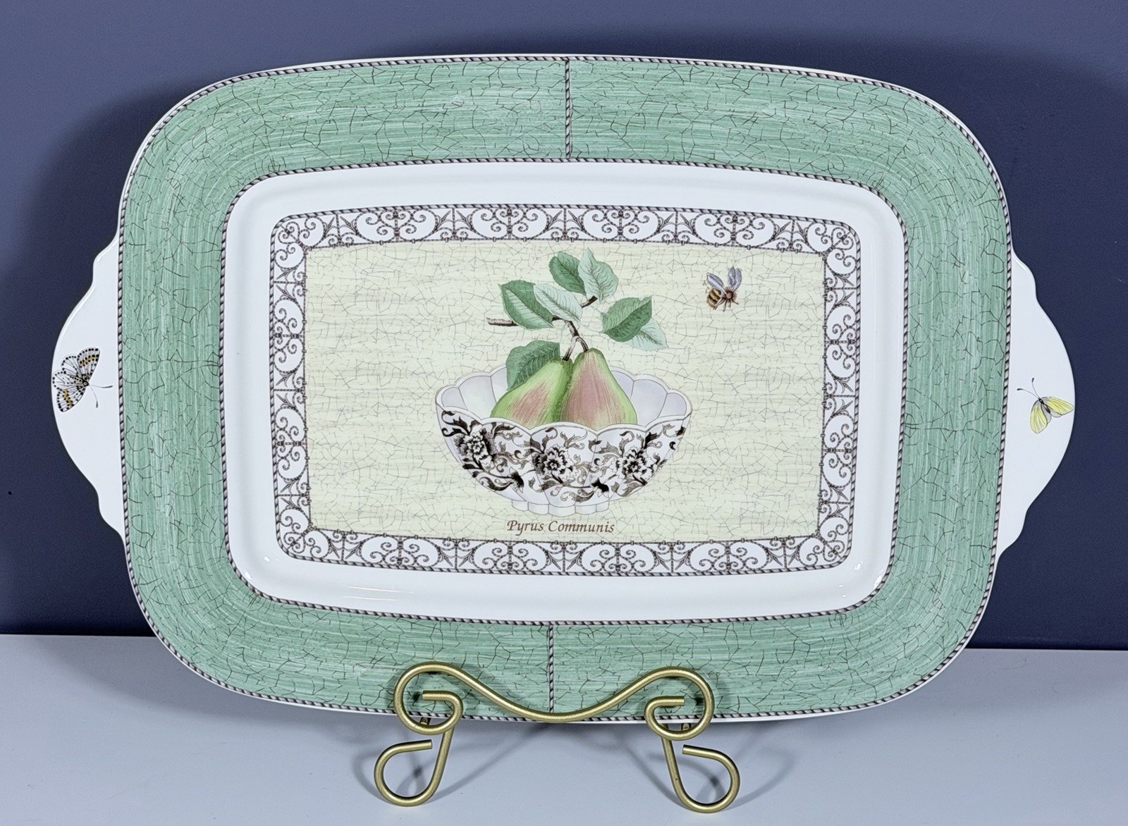 Wedgwood Sarah’s Garden Pear Platter 19.75” Queen’s Ware England 1997 UNUSED
