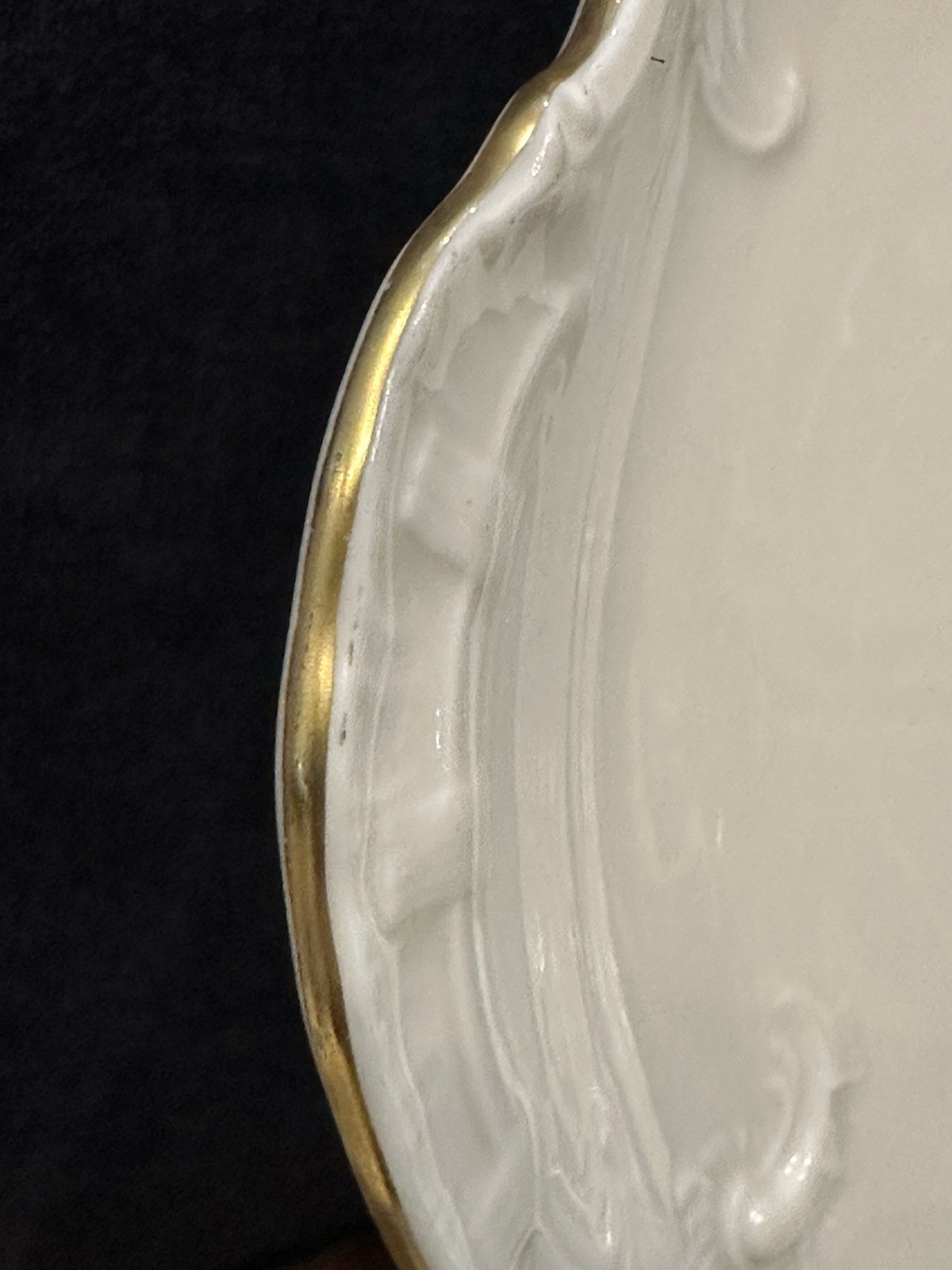 Vintage Rosenthal Embossed Classic Rose White Sanssouci 8.5×13.25″ Platter