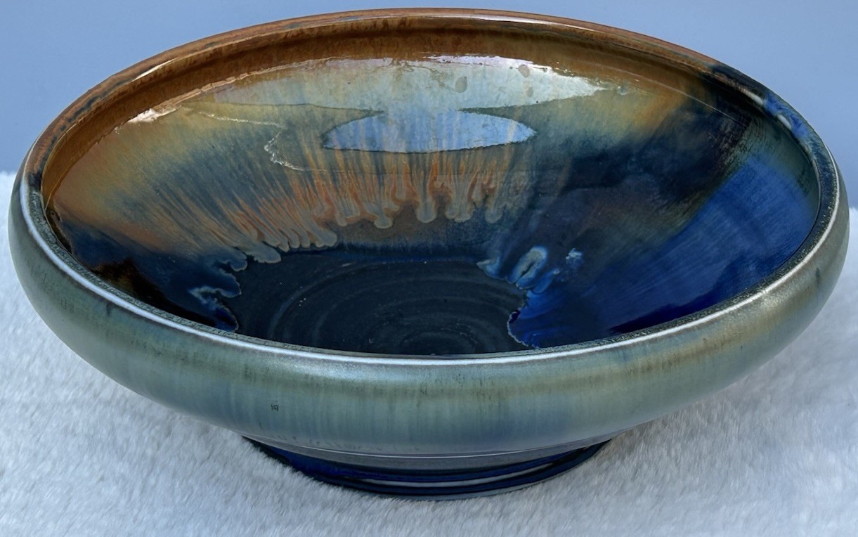 Signed Pak Art Pottery Spiral Drip Glaze Bowl 9” x 3”