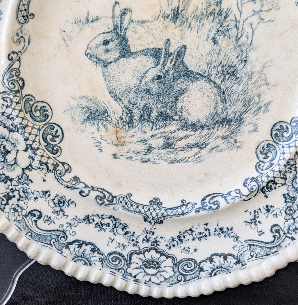 RARE ANTIQUE BISHOP STONIER RABBIT PLATE TRANSFERWARE LINCOLN BISTO ENGLAND 1895