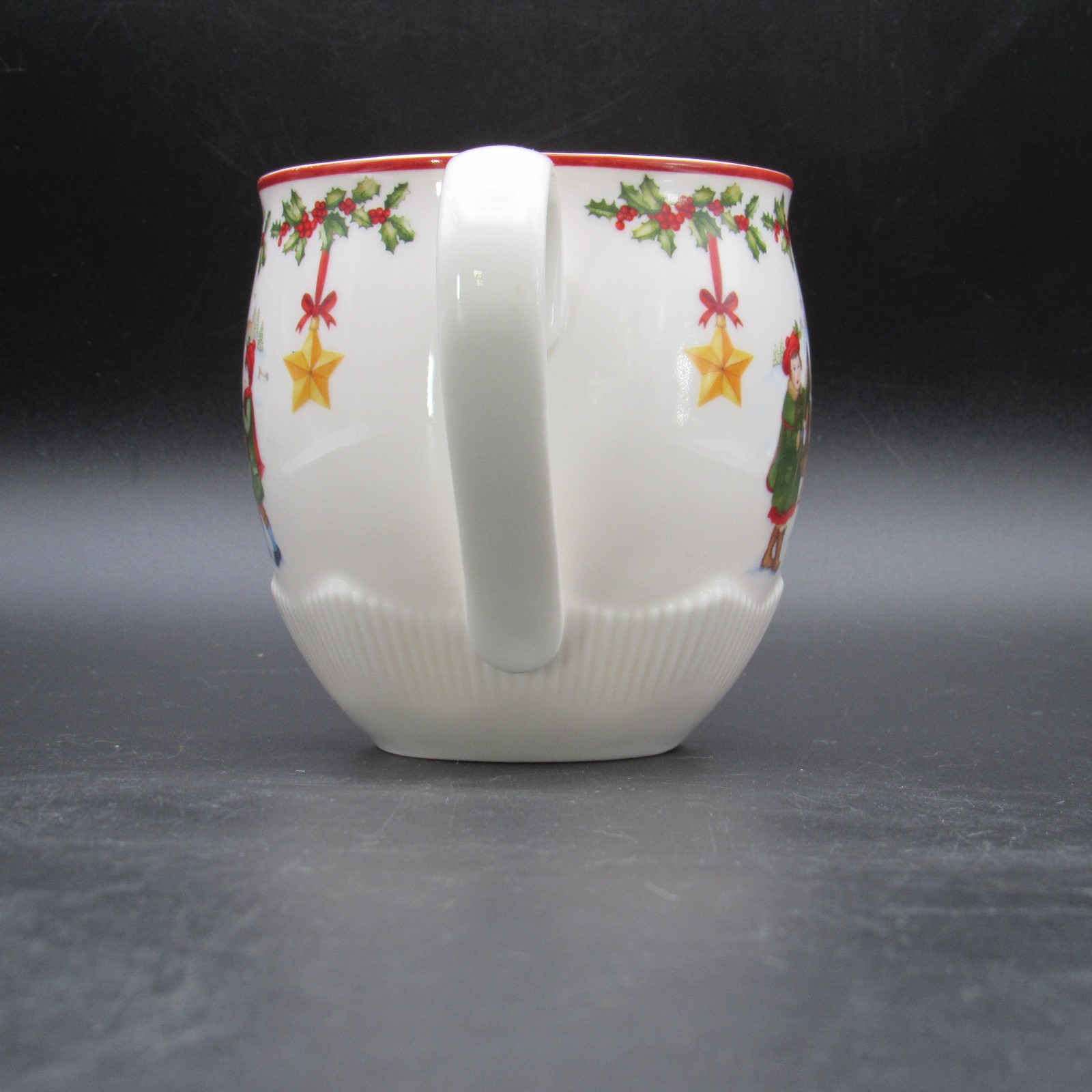 Villeroy & Boch Christmas Mugs Set of 2 Holiday Porcelain Coffee Cups 12oz 15oz