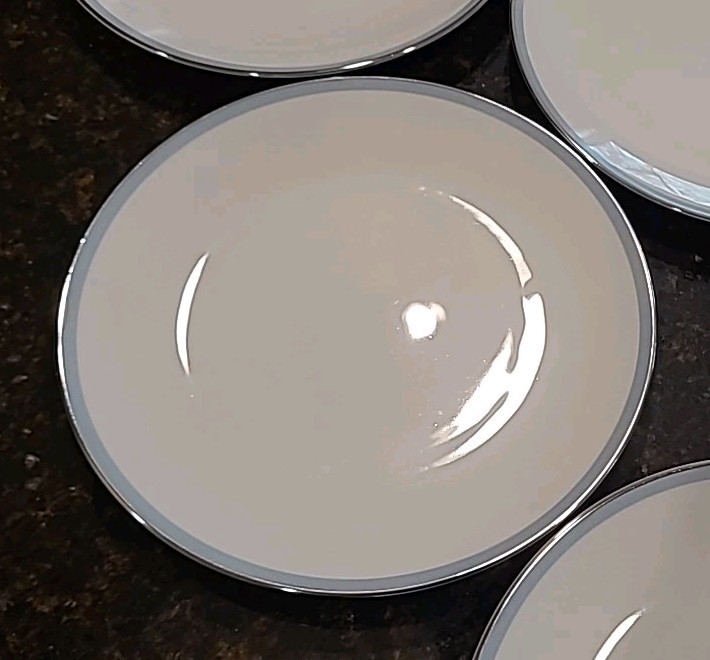 SET (8) Noritake China BLUETONE 8 1/8″ Salad Plates 6379 Japan. Blue, Platinum