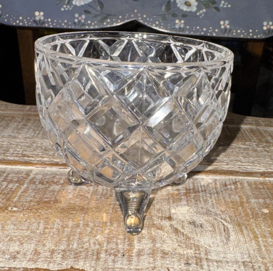 Vintage Pineapple Footed Crystal Candy Dish Bottom ONLY – Diameter 3.5 in