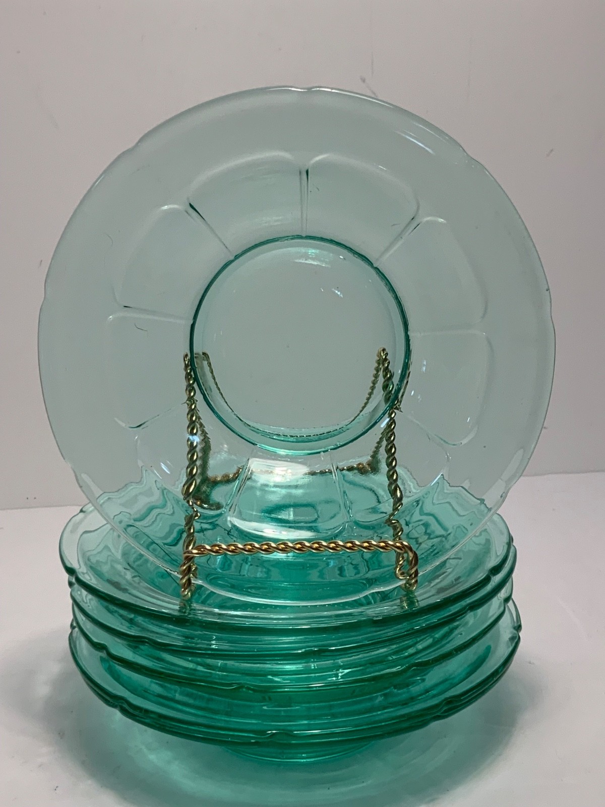 Set of 6 Diamond Glass Co. Victory Green Uranium Glass Fruit Bowls 6.5 in.