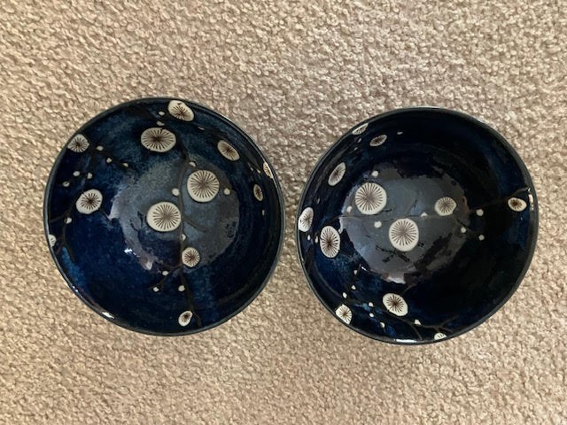 2 WORLD MARKET JAPAN CHERRY BLOSSOM BOWLS – COBALT BLUE FLORAL STONEWARE 6-1/4″