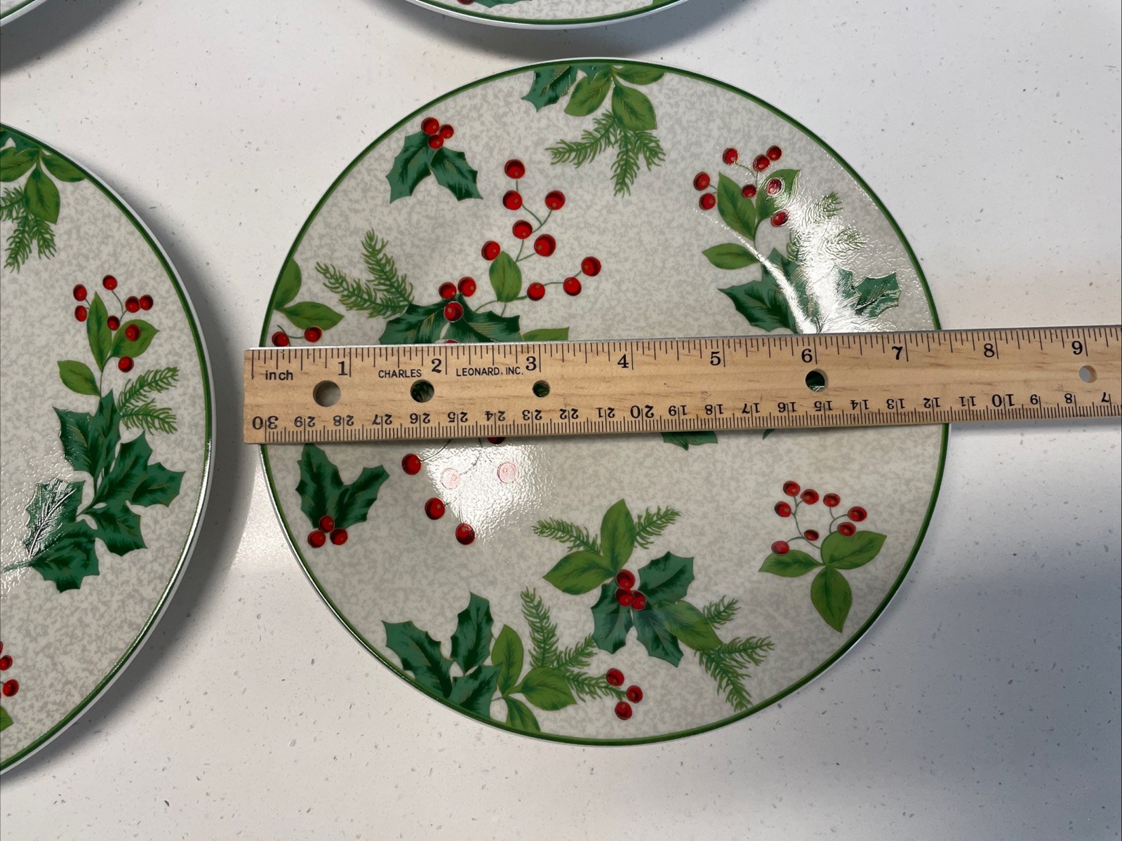 Lillian Vernon Hollies & Berries LV17 Dinner & Salad Plates