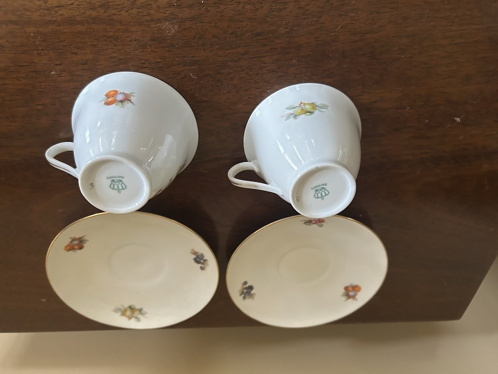 Germany Porcelain Fruit Pattern Cup & Saucer Set Four-Piece White Multicolor