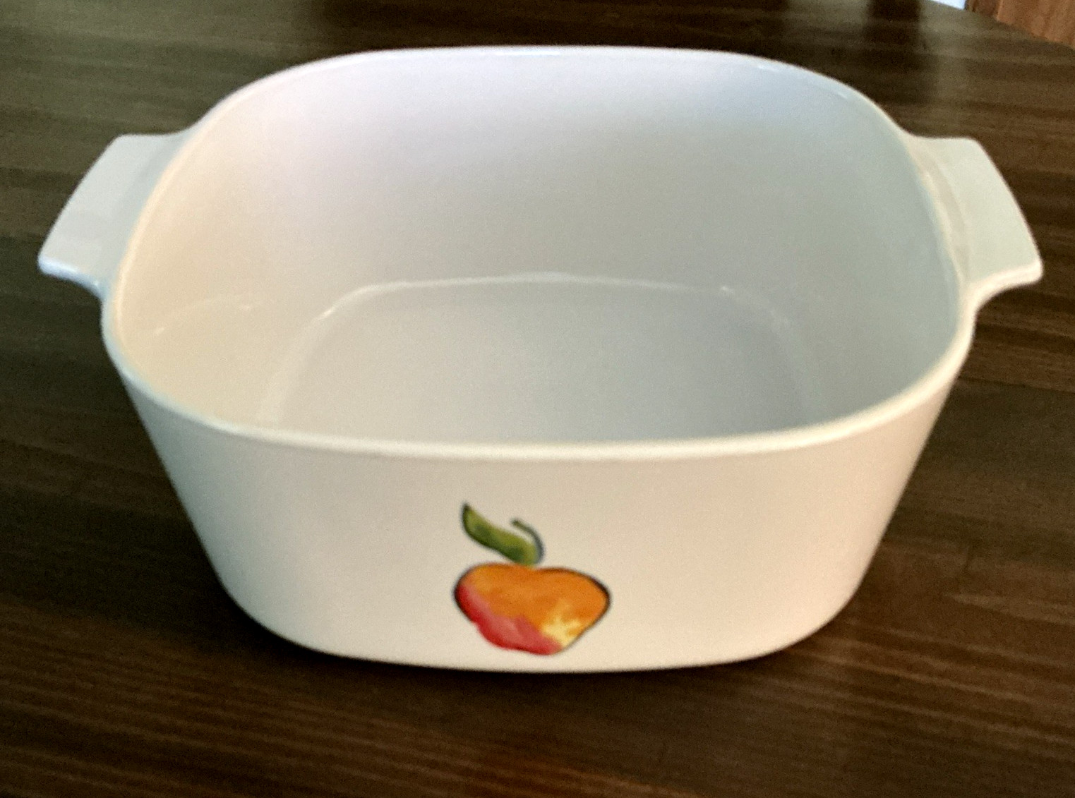 Rare and Vintage Corning Ware A-5-B 5 Qt Casserole Fruit Basket Apple with Lid