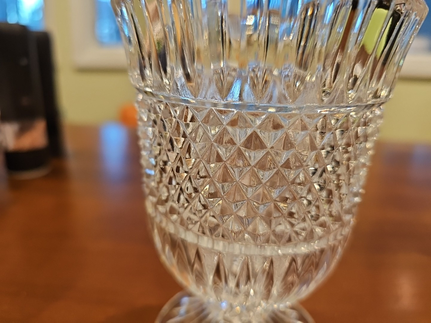 Vintage Indiana Glass Co diamond Point cut globet Water wine glass vase