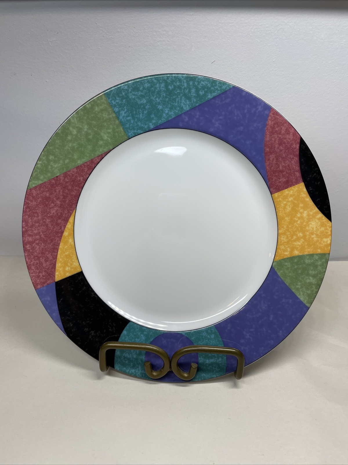 Mikasa Currents Salad Plate Fine China 8 1/8 Inches ( price for 1 plate)