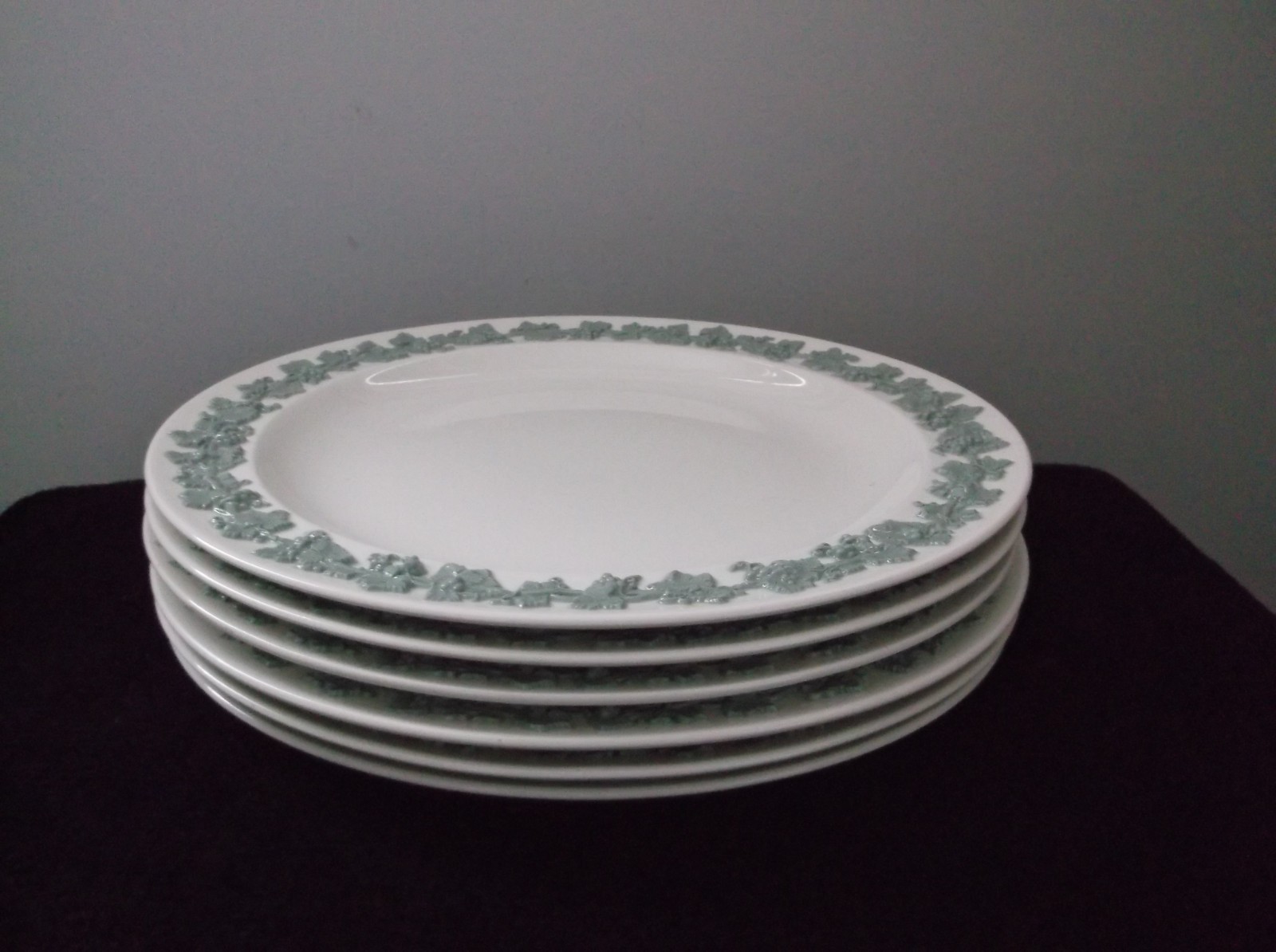Set of 6 Wedgewood Embossed Queens Ware Celadon Green on Cream 10″ Dinner Plates
