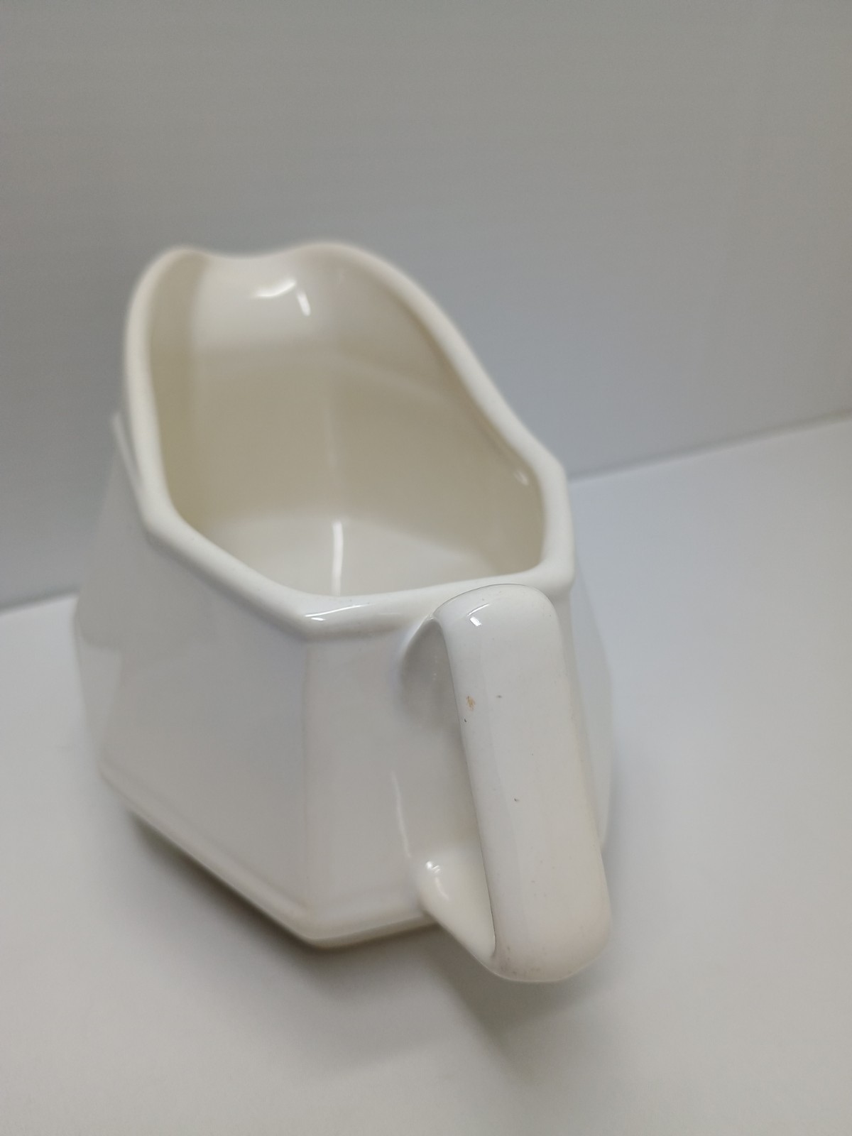 Vintage Homer Laughlin Colonial White Dover Gravy Boat Ivory White Ironstone