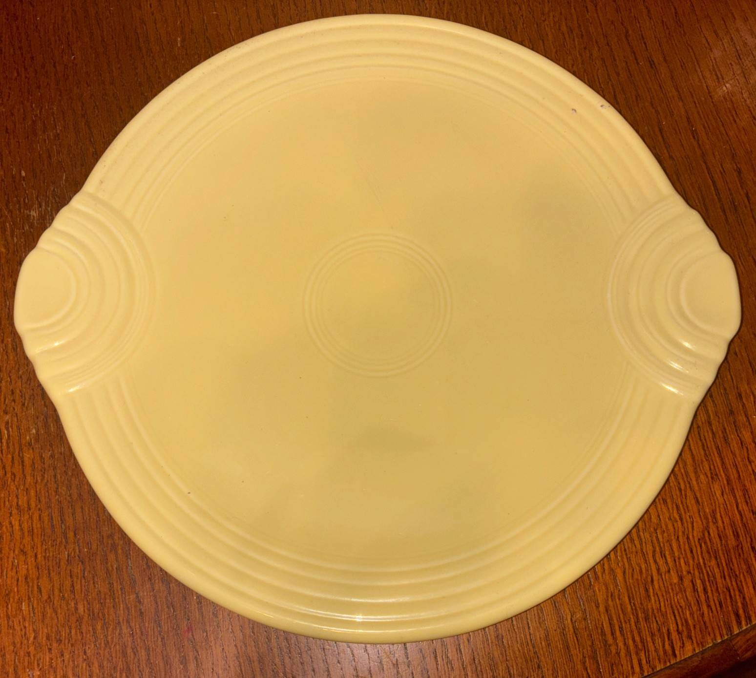 FIESTA/HOMER LAUGHLIN 12″ VINTAGE CHOP SERVING PLATE – YELLOW