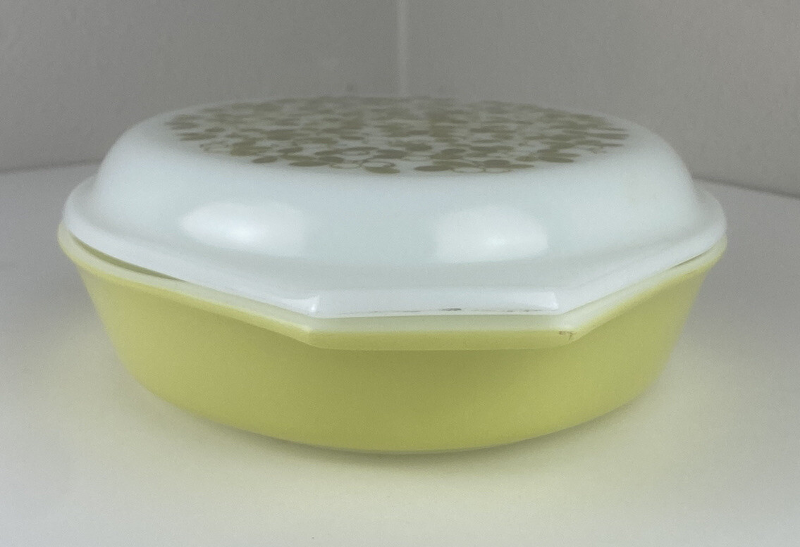 Pyrex Verde Olive Green Divided Casserole Ovenware 1.5 QT Vintage With Lid