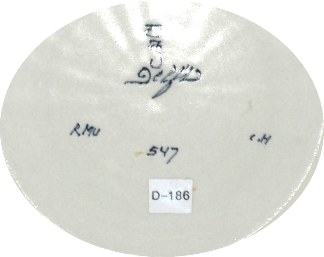 Delft Polychrome bowl with scalloped edges, 21 x 4 cm