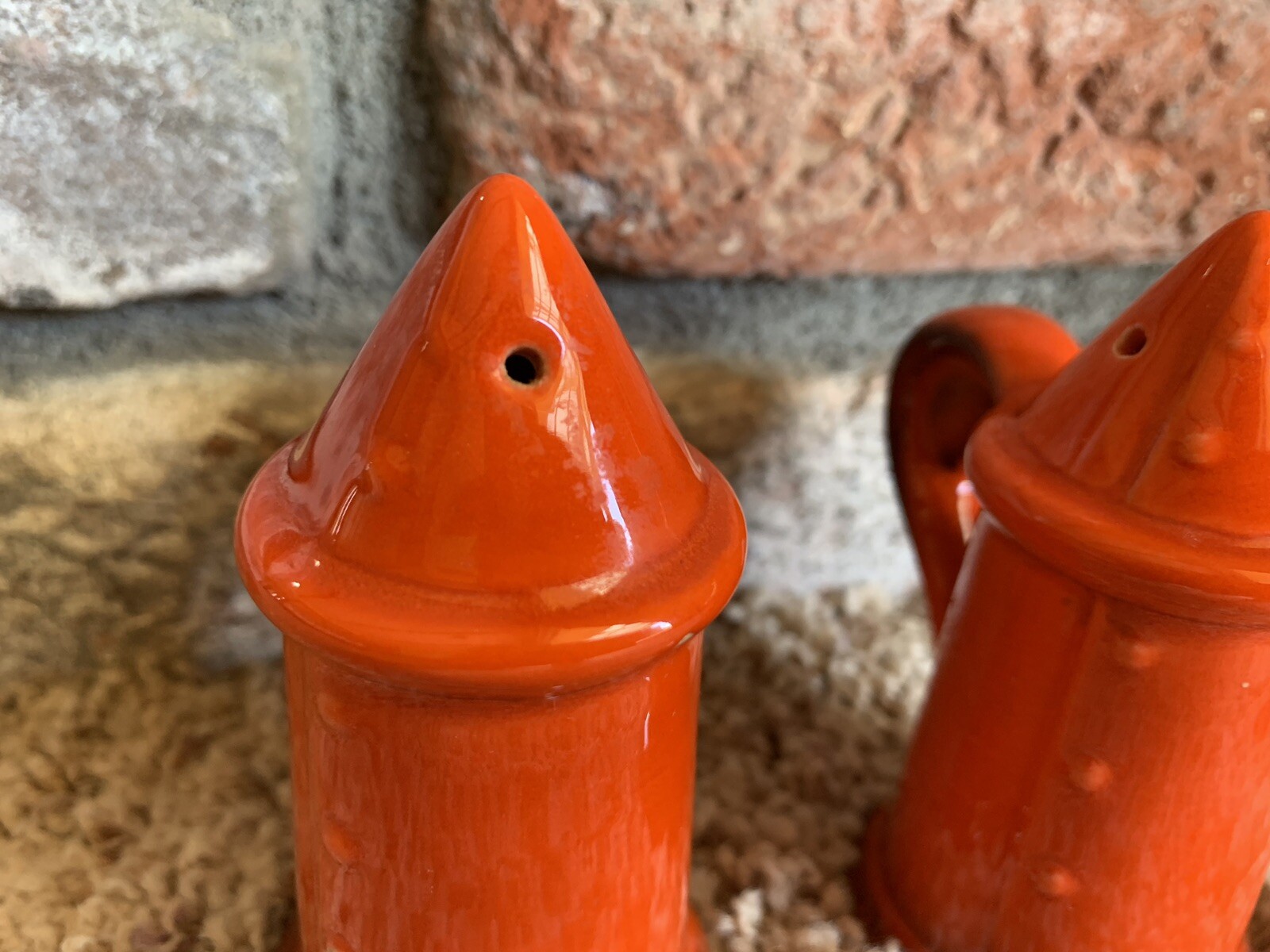 VINTAGE METLOX RED ROOSTER SALT & PEPPER SET POPPY TRAIL CALIFORNIA POTTERY USA