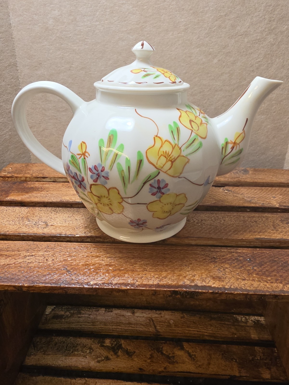 *Blue Ridge Southern Pottery Tea Pot. NES20
