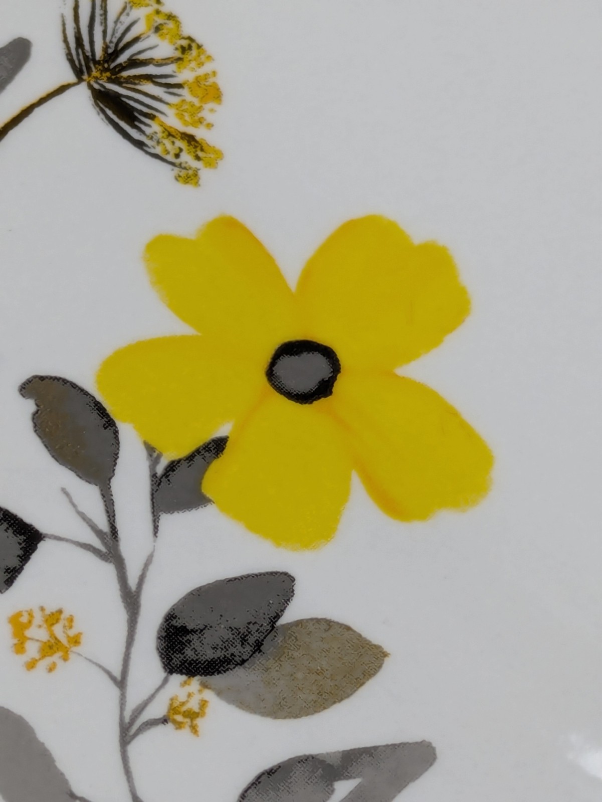24 ROYAL NORFOLK BUMBLEBEE & FLOWERS Service for 6, Dinner Salad Plate Bowl Mugs