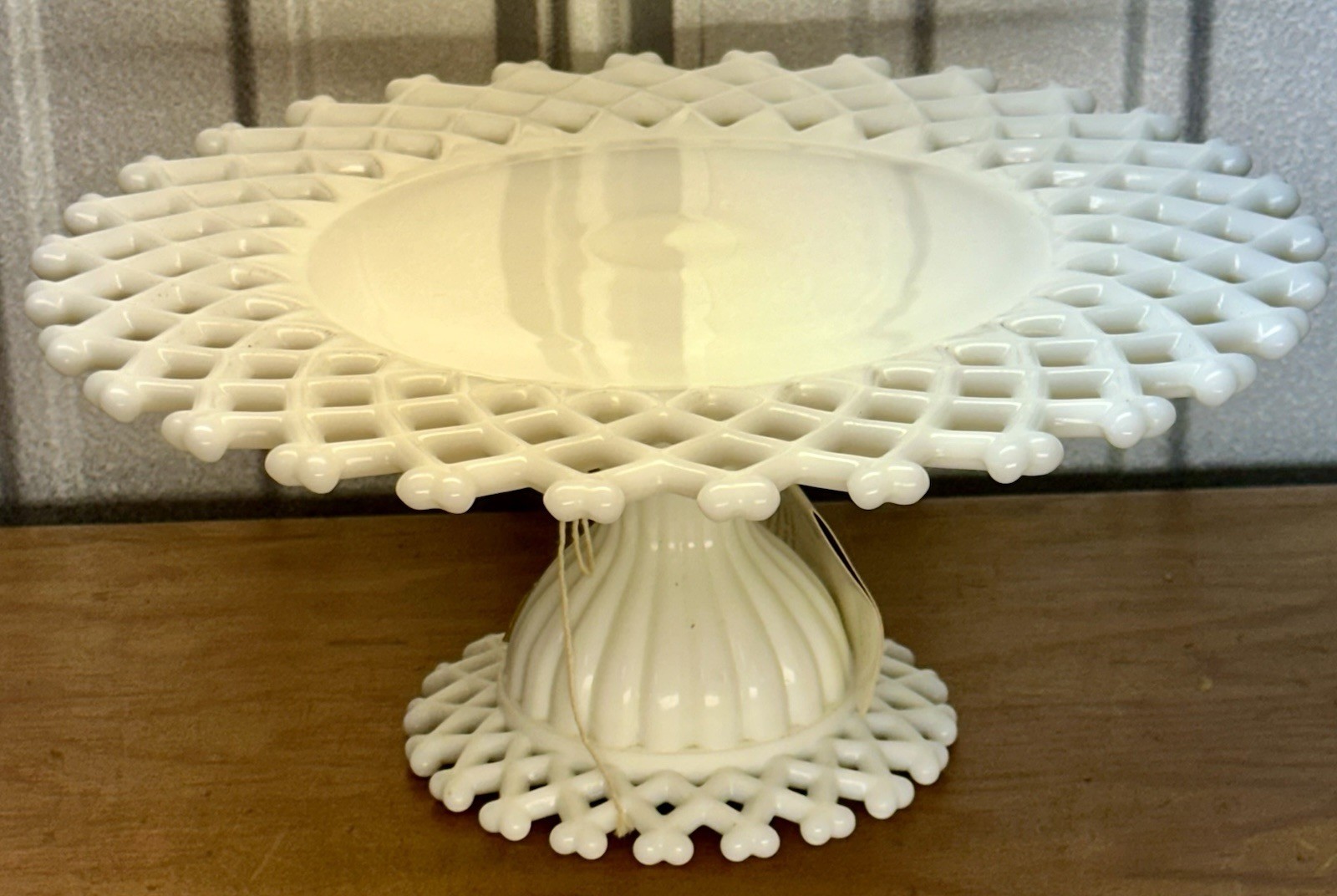 Westmoreland Milk Glass Round Lattice Cake Stand 1890 11 FTD Cake Salver NOS MIB
