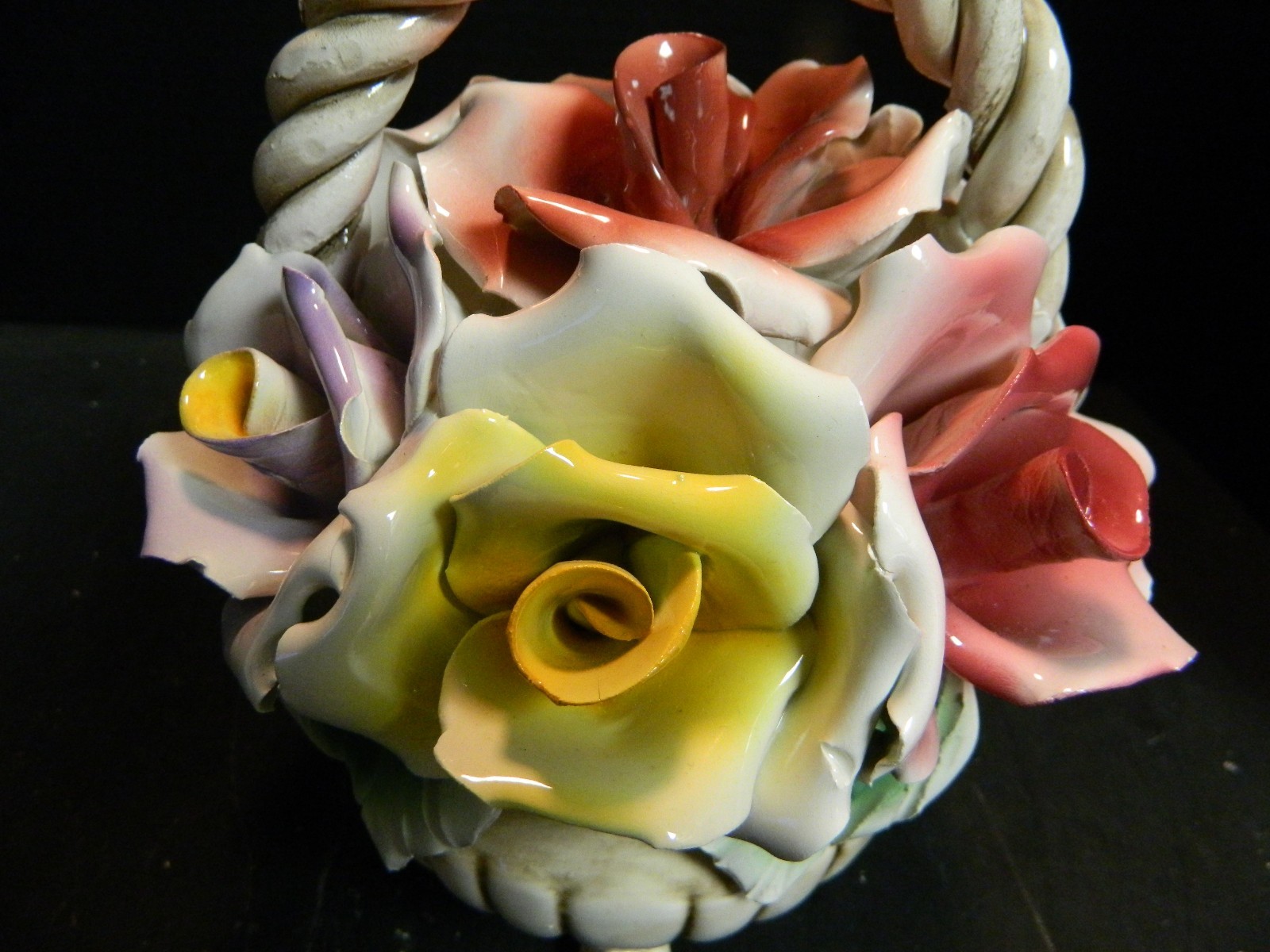 Vintage Large N Capodimonte Footed Roses Basket 9″ x 6.75″ x 7″ Excellent Cond