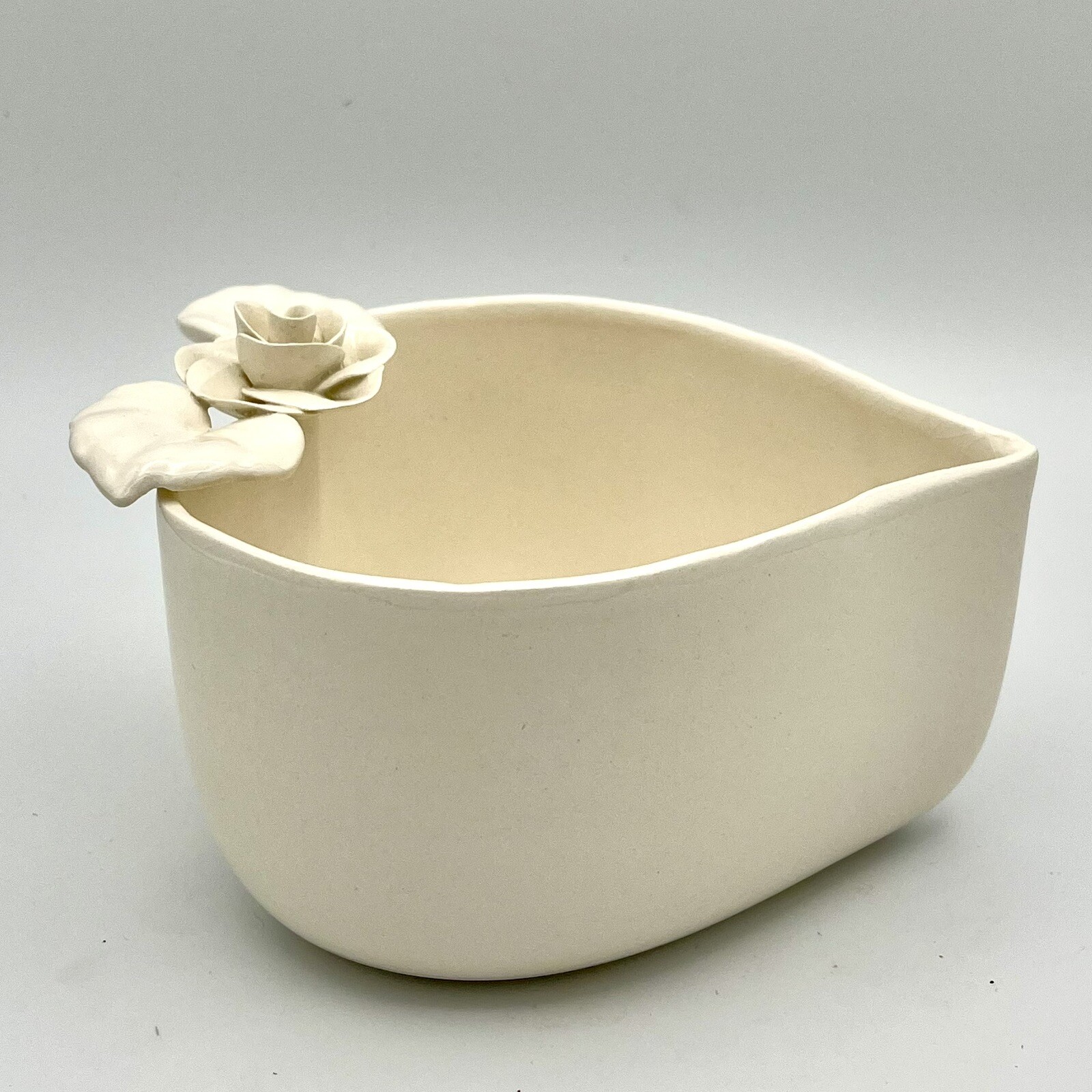 Vntg Paper Windows Rose Heart Bowl Candy/Trinket Dish Signed Ivory Ceramic 6.25”