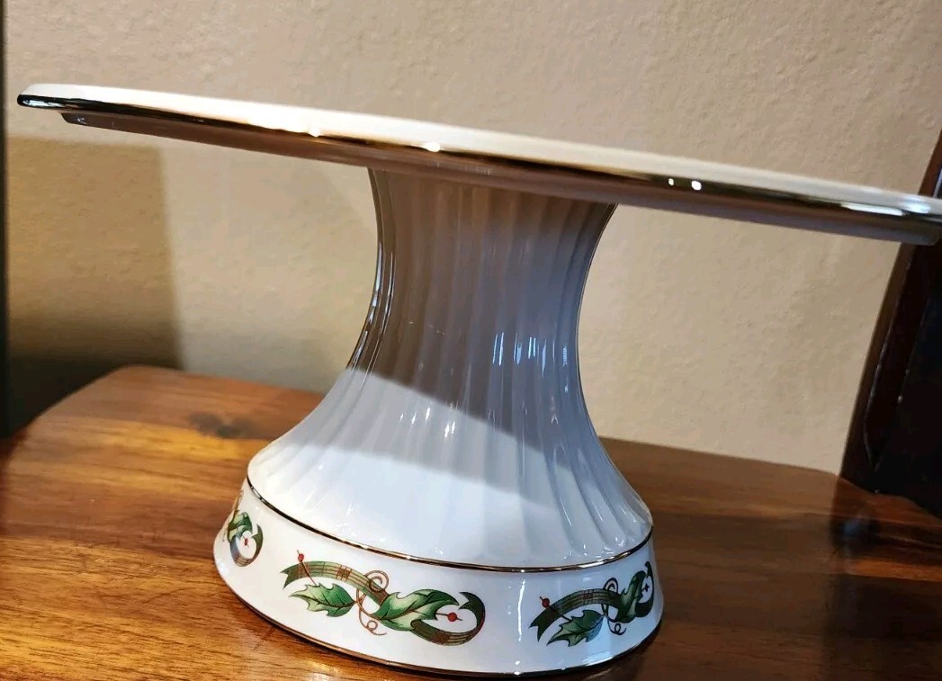 Cake Pie Stand & Server Holly Holiday Home for the Holidays Plaid Ribbon 11″ Rnd