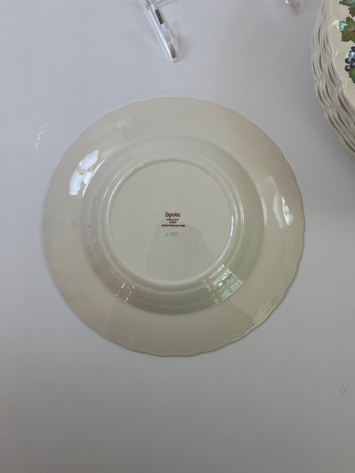 8 Spode China Monticello Vine Rimmed Soup Bowls 7.75 Inches Grapes