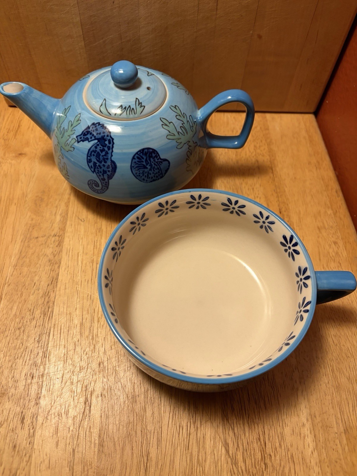 Yokohama Studio Hand Painted Blue/White Seahorse Ceramic Teapot w/ Lid Glossy