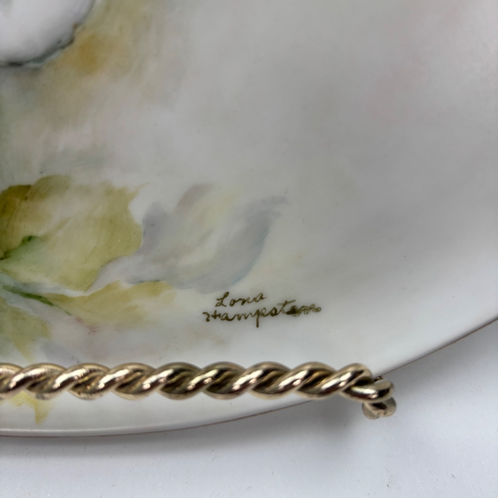 Vintage Tirschenreuth Germany Porcelain Roses Gold Rim Charger Plate 13.5″
