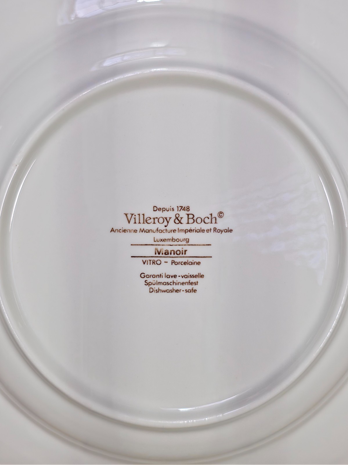 Villeroy & Boch Manoir Large Rim Soup Bowl 9″