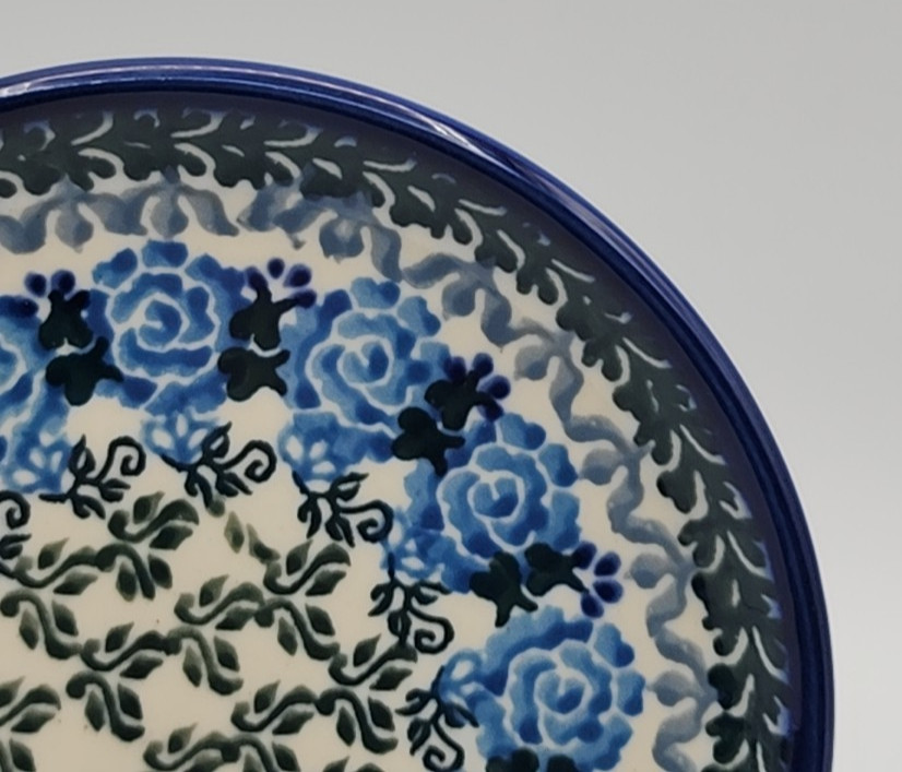 Unikat Boleslawiec Polish Pottery Blue Roses 6 1/4″ Diameter Teresa Liana
