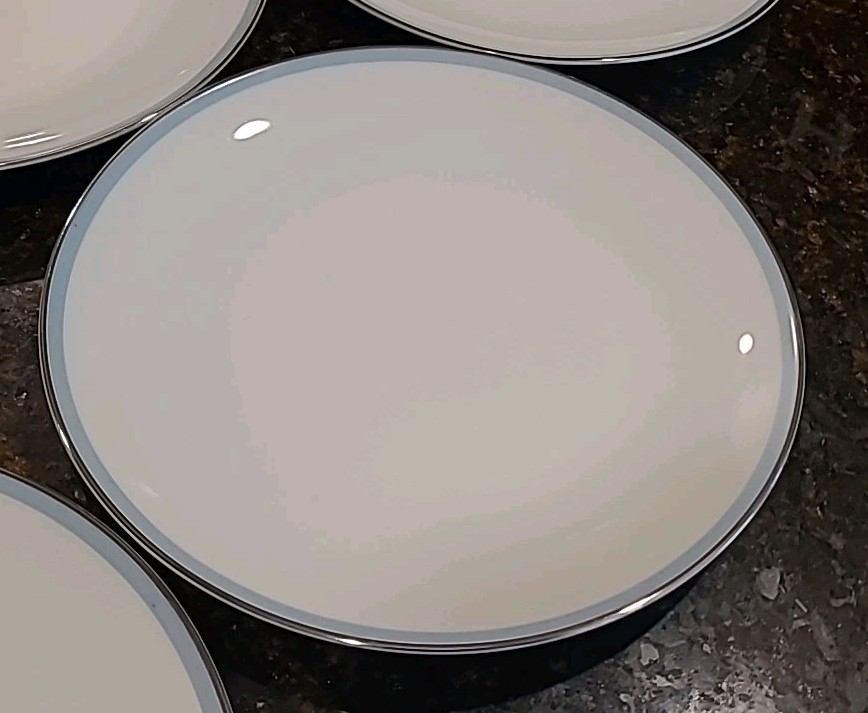SET (8) Noritake China BLUETONE 8 1/8″ Salad Plates 6379 Japan. Blue, Platinum