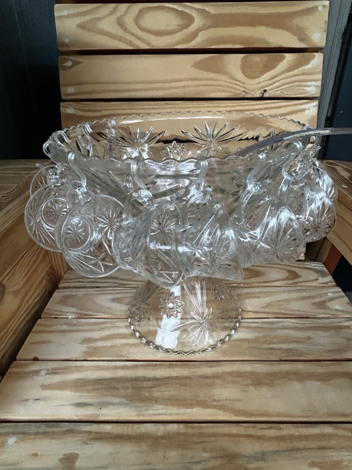 Vtg 27pc ANCHOR HOCKING Early American Prescut Punch Bowl Set 12 cups + Ladle