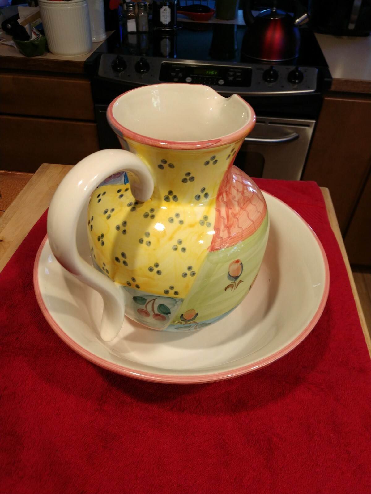 FAVANOL PORTUGAL MARTINIQUE WATER PITCHER AND BOWL PINK. FLORAL, FRUIT & BEES