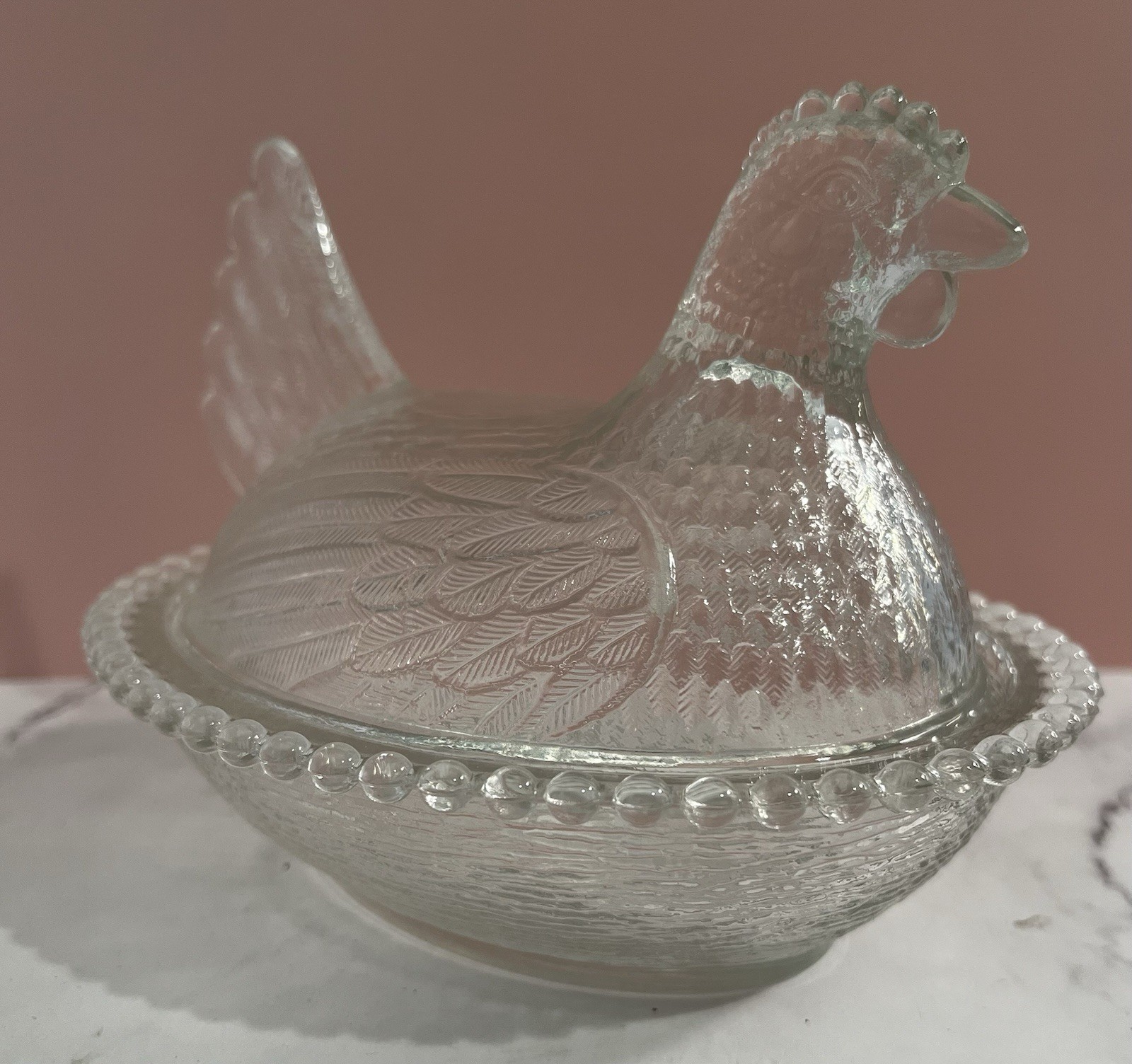 Indiana Glass Company hen on a nest covered candy dish.