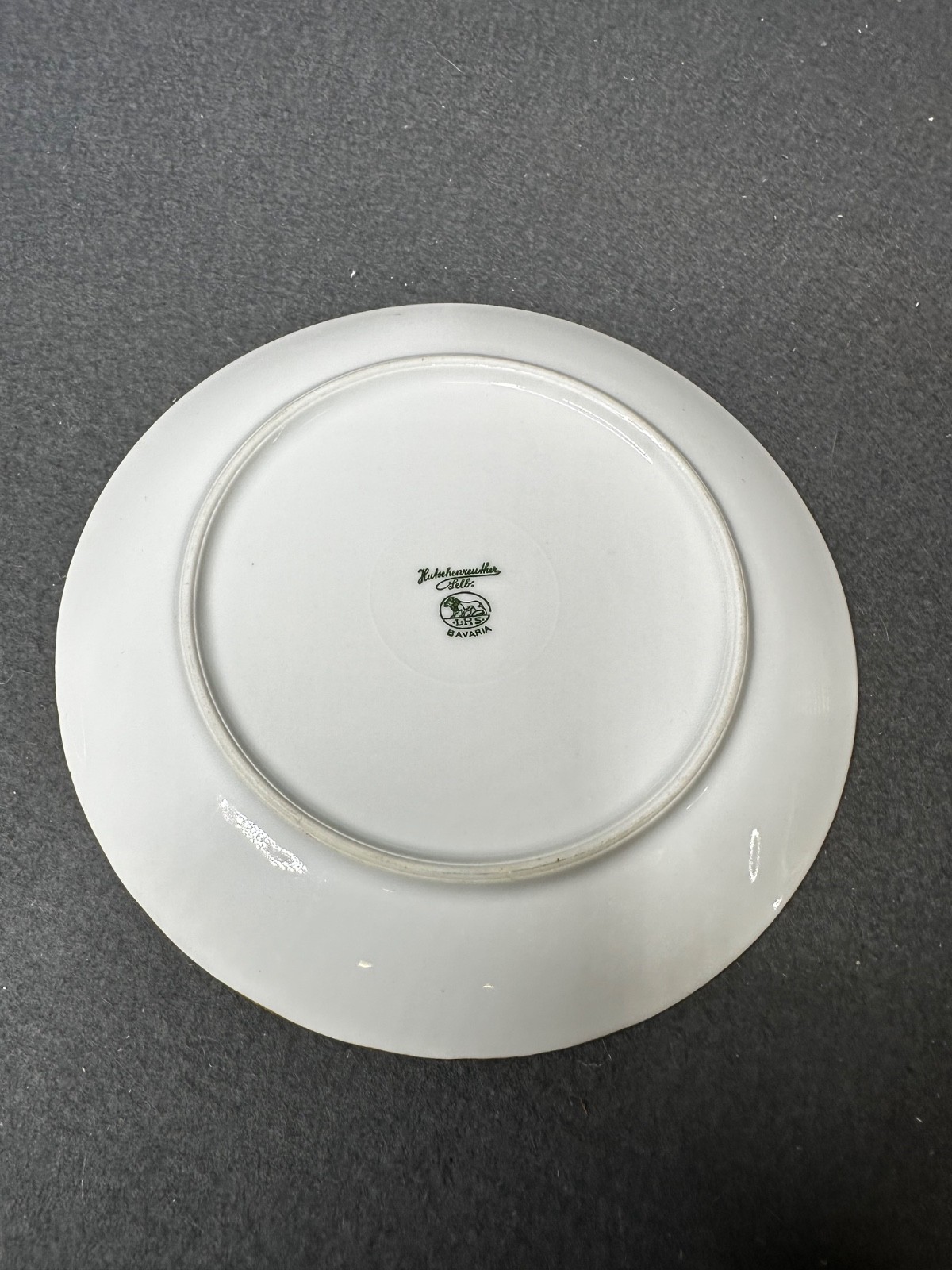 Set of (12) American Hand Painted Yellow Flower 8″ Round Plates