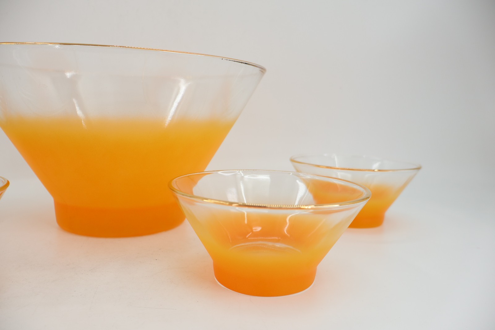 Blendo Frosted Ombre Frosted Glass Gold Trim Serving Bowl & 4 Small Bowls USA