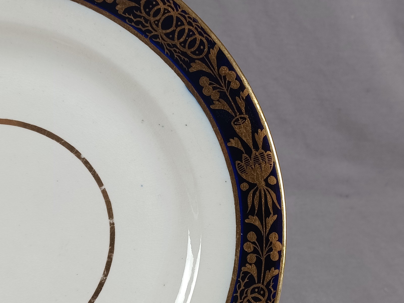 Chamberlain Worcester Gold Floral & Cobalt Border 9 1/8 Inch Plate C1800-1820 B